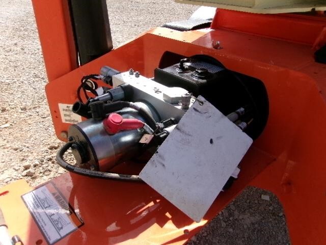2023 JLG T500J-10