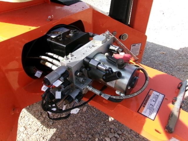 2023 JLG T500J-11