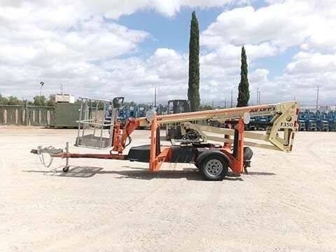2019 JLG T350