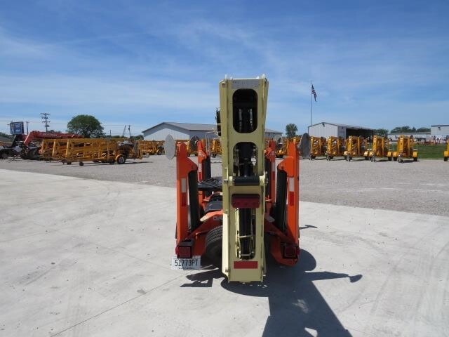 2019 JLG T350-7