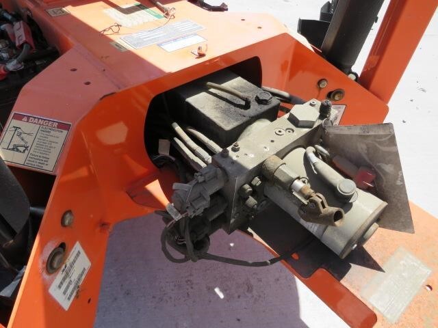 2019 JLG T350-16