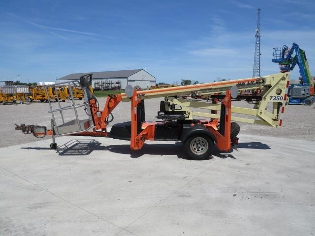 2019 JLG T350