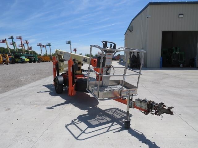 2019 JLG T350-4