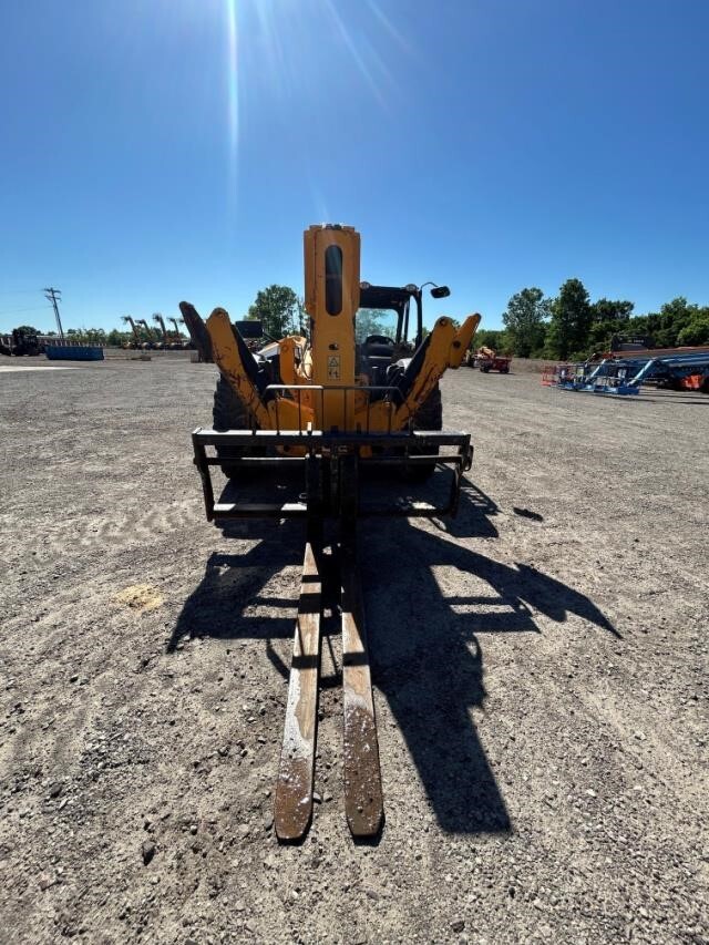 2022 JCB 510-56-4