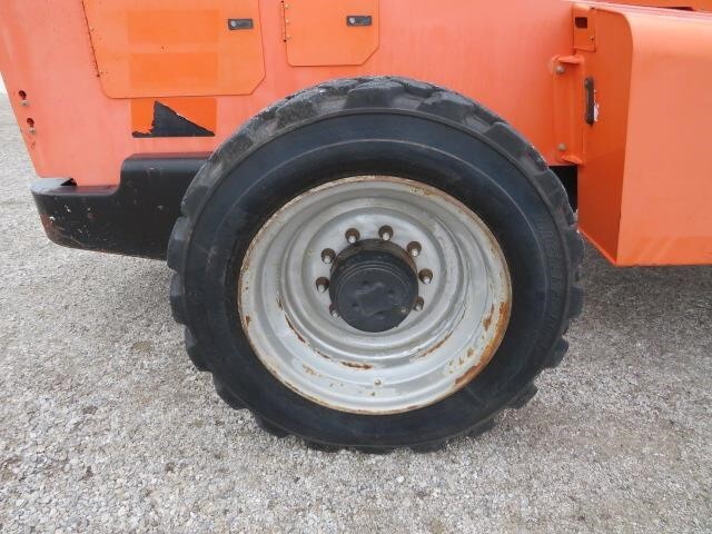 2016 SkyTrak 8042-10