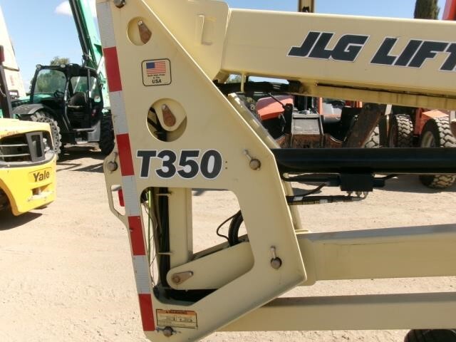 2019 JLG T350-13