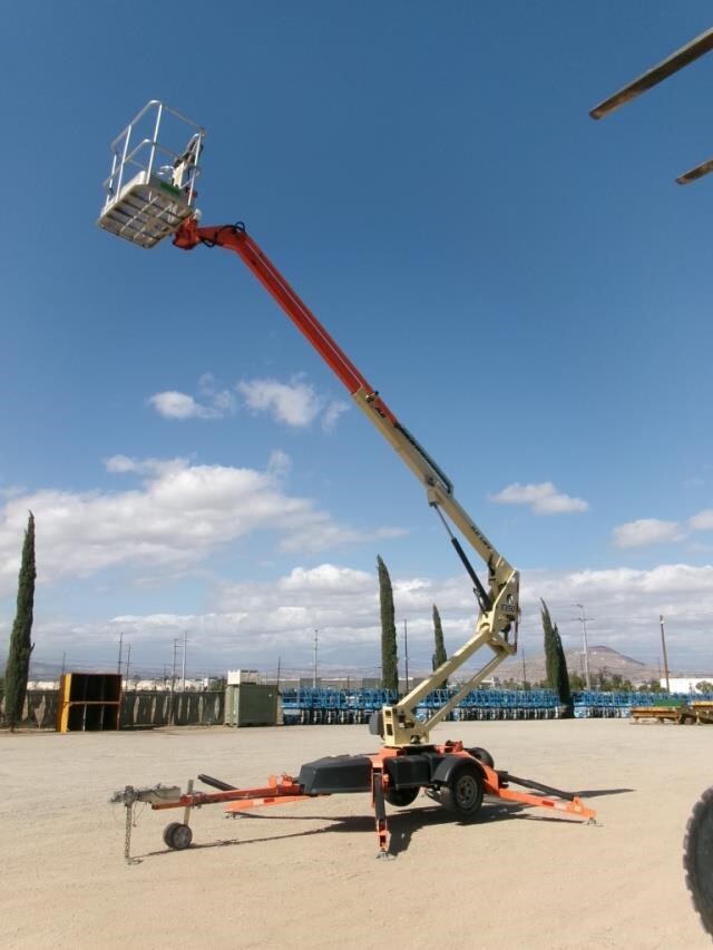 2019 JLG T350-22