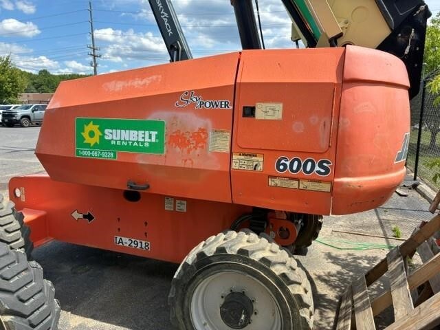 2017 JLG 600S-5