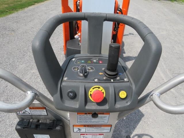 2024 JLG T500J-10