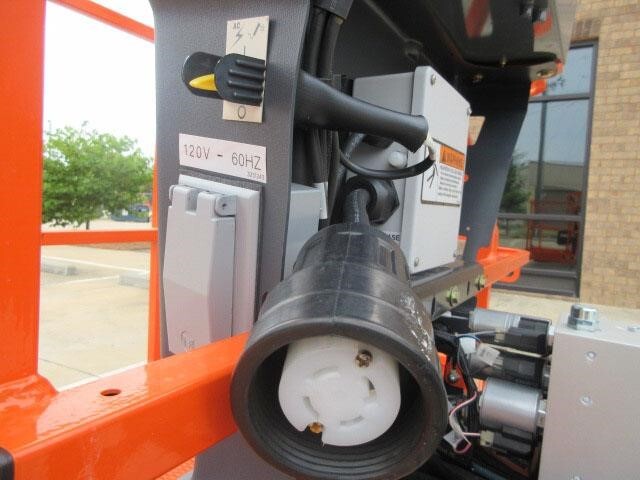 2025 JLG 860SJ-26