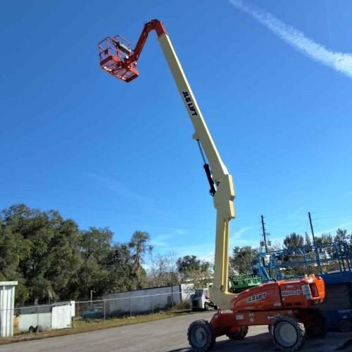 2017 JLG M600JP-12