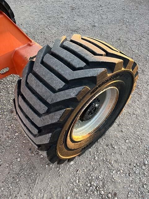 2017 JLG 450AJ-9