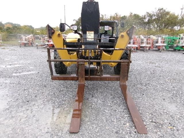 2019 CAT TL1055D-5