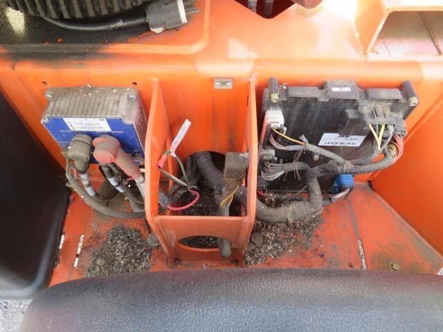 2018 JLG T350-19