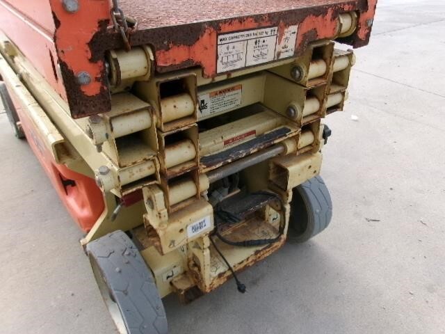 2018 JLG 1930ES-12