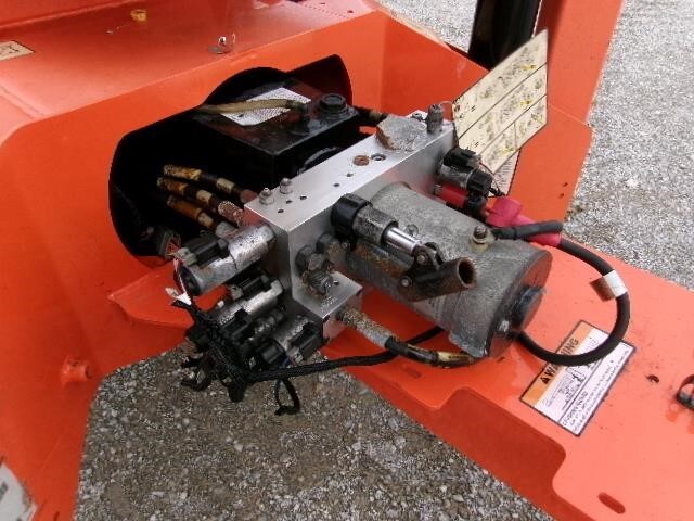 2018 JLG T500J-15