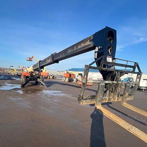 2019 JLG 1055-18
