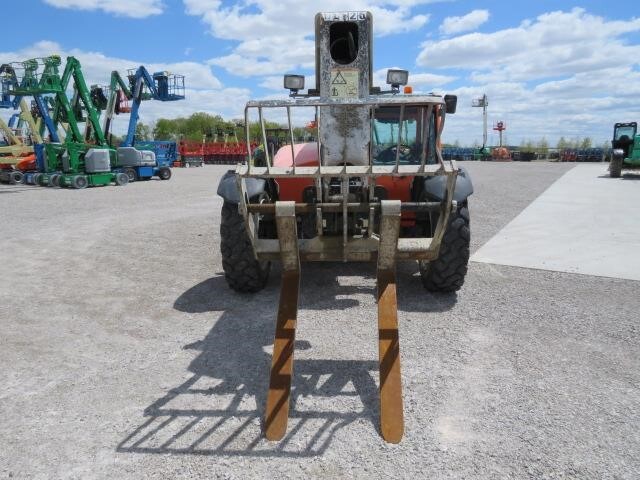 2015 JLG G9-43A-8