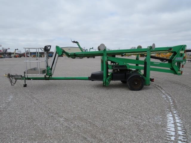 2017 JLG T500J
