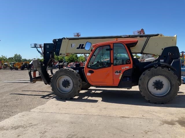 2020 JLG 1255