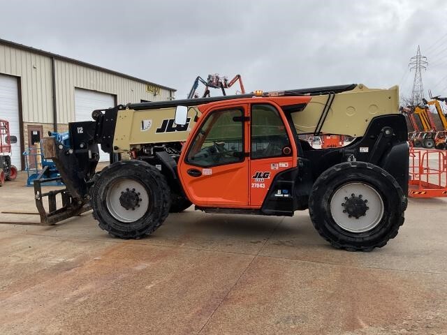 2021 JLG 1255