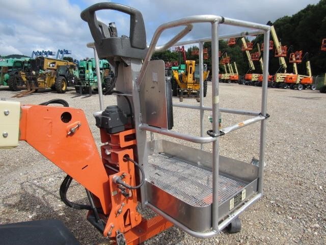2019 JLG T350-12
