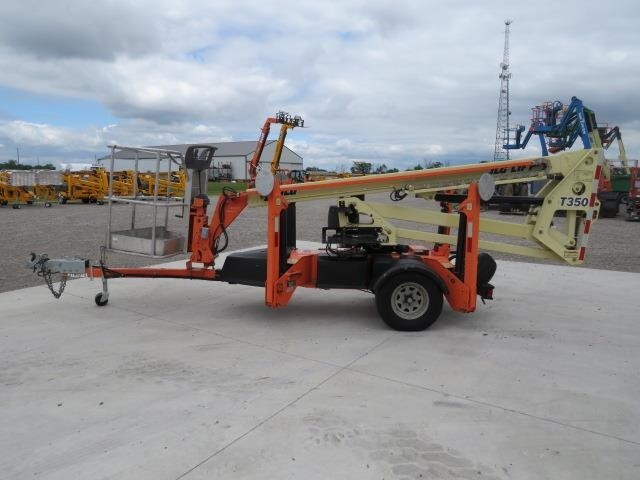 2019 JLG T350
