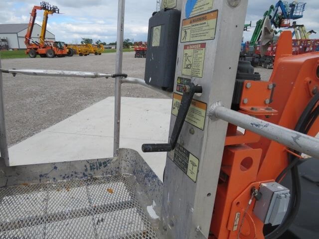 2019 JLG T350-17