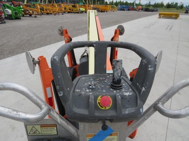 2019 JLG T350-19