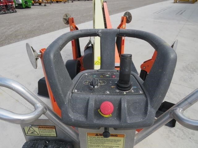 2019 JLG T350-19