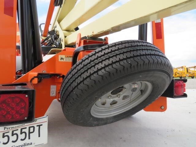 2019 JLG T350-10