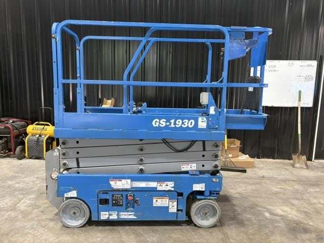 2018 Genie GS-1930