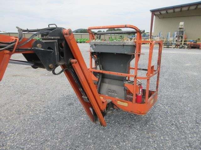 2015 JLG E300AJP-7