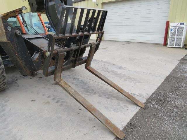 2017 JLG 1055-16