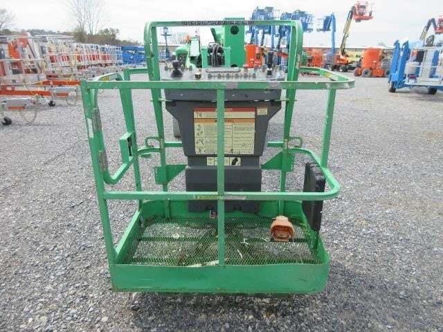 2015 JLG E400AJPN-5