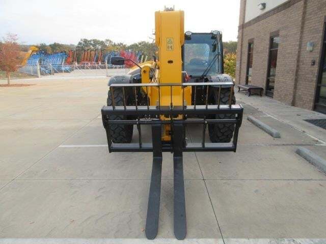 2025 JCB 509-42-8