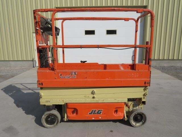 2016 JLG 1930ES
