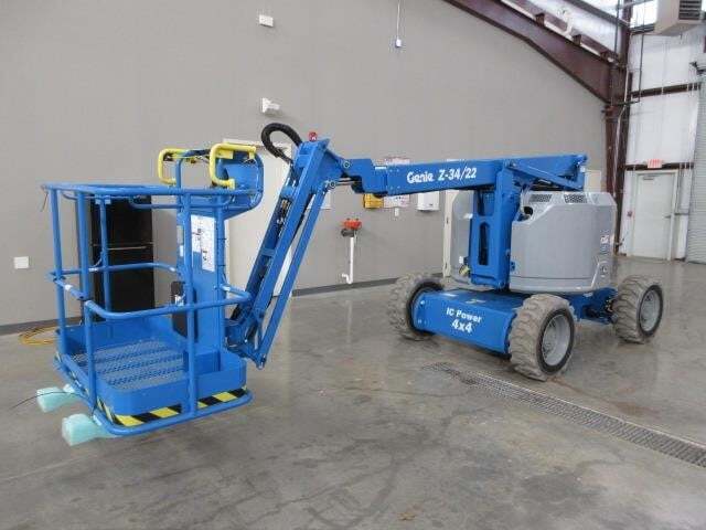 2025 Genie Z-34/22 IC-2