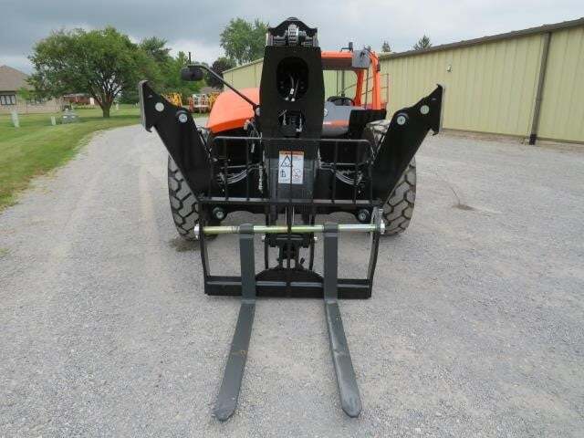 2025 JLG 1055-3