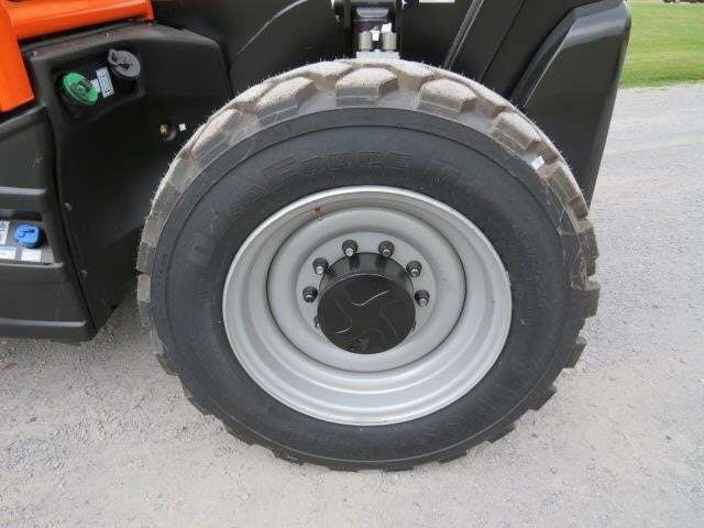 2025 JLG 1055-9