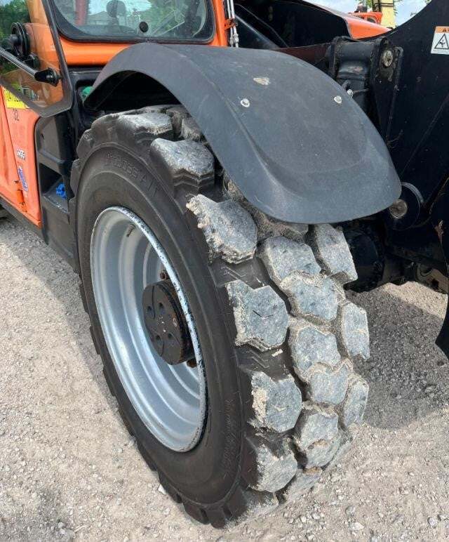 2016 JLG 1255-8