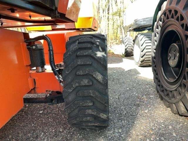 2016 JLG 660SJ-16