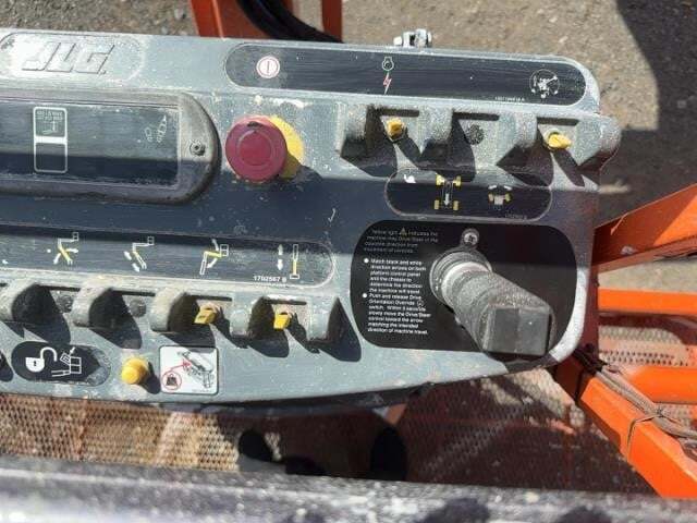 2016 JLG 660SJ-33