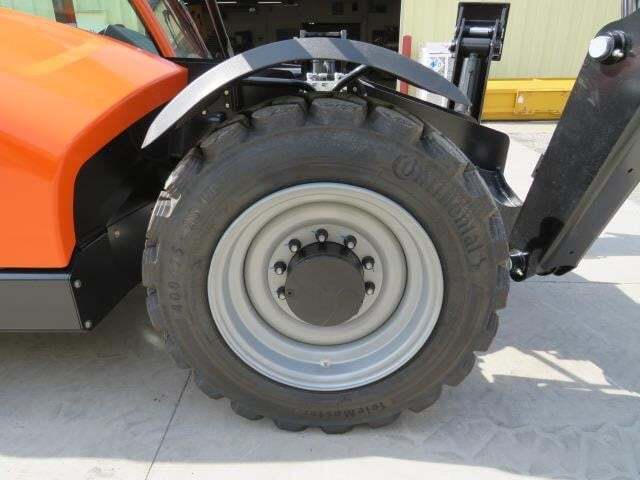 2025 JLG 1043-12