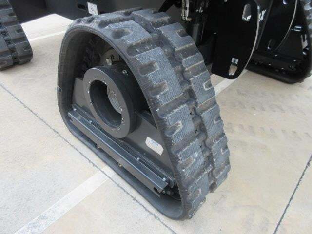 2025 Genie S-65 Trax-19