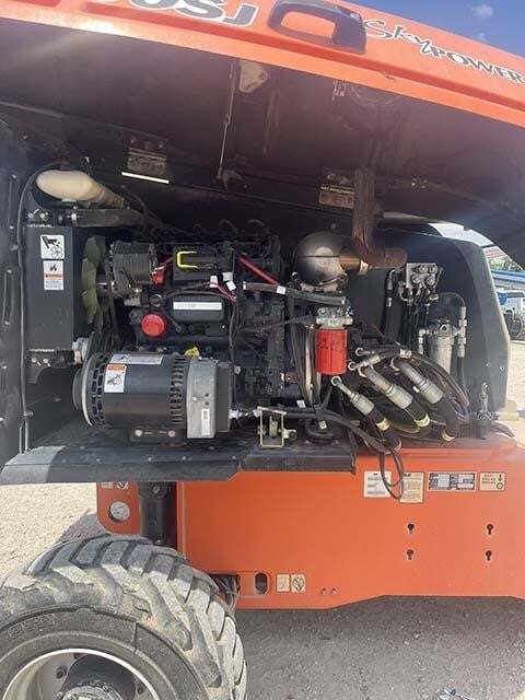 2017 JLG 460SJ-12