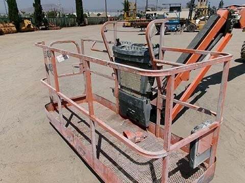 2020 JLG 660SJ-18