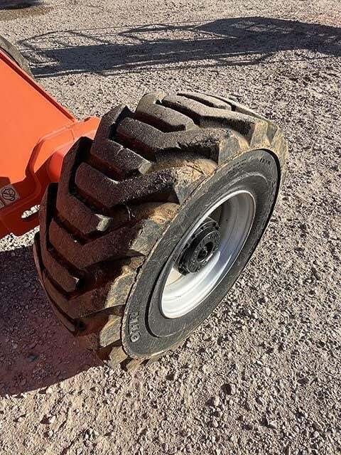 2017 JLG 460SJ-12