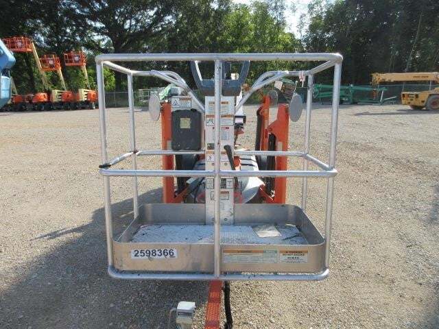 2018 JLG T350-6