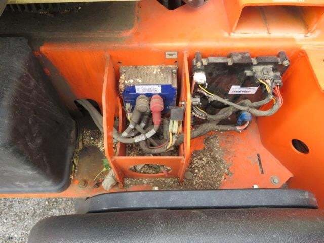 2018 JLG T500J-19